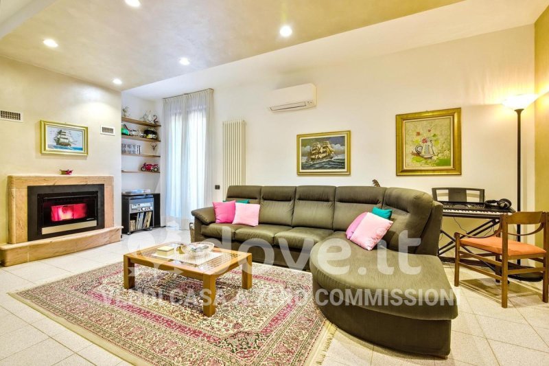 Terraced house in Nova Milanese