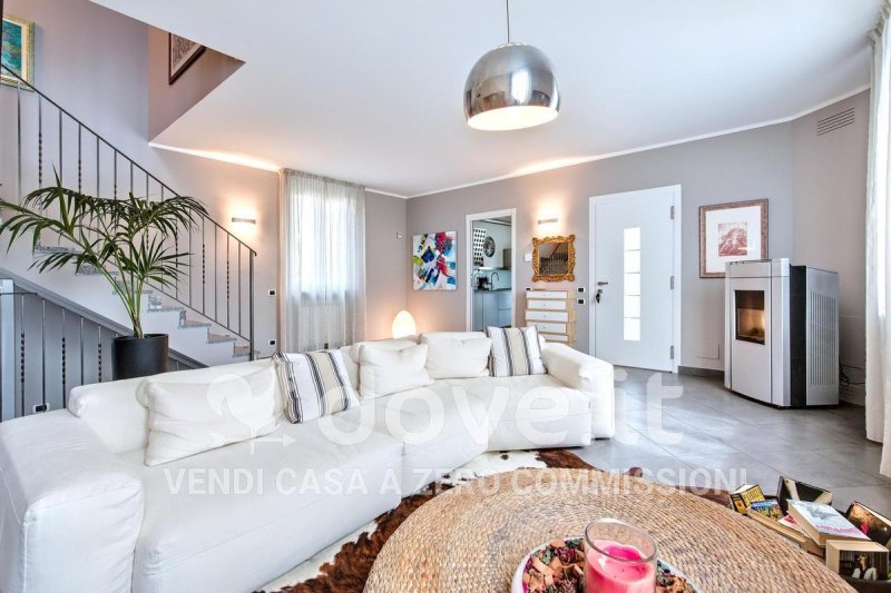 Villa en Buscate