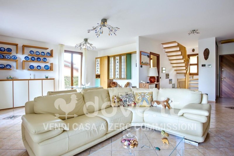 Вилла в Бреццо-ди-Бедеро