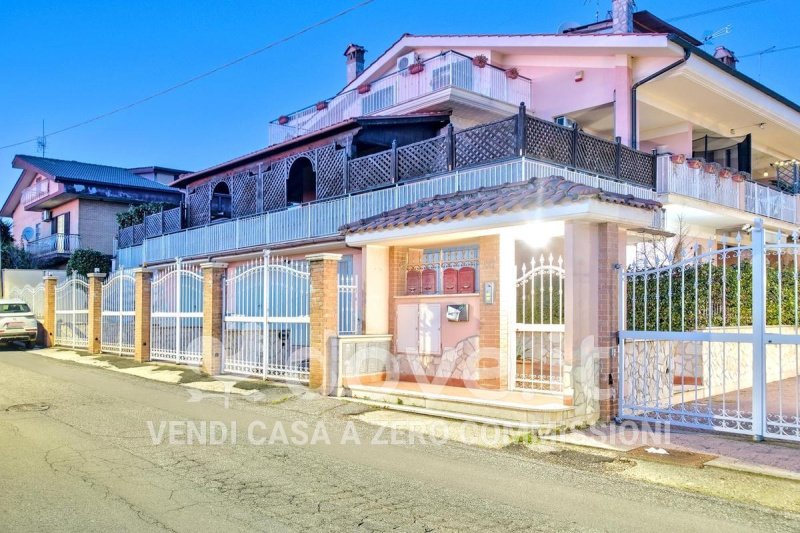 Villetta a schiera a Guidonia Montecelio
