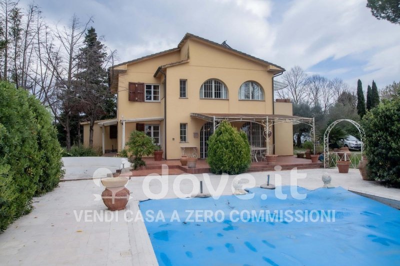 Villa in Guardistallo