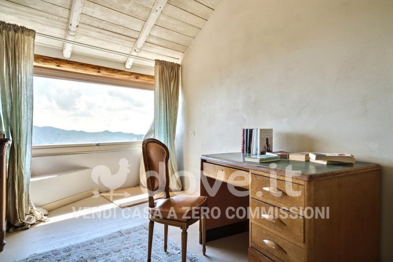 Moradia em Caprino Bergamasco