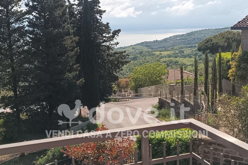 Villa à Passignano sul Trasimeno