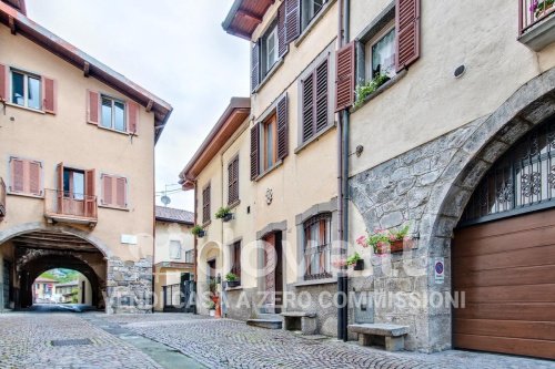 Palácio em San Giovanni Bianco