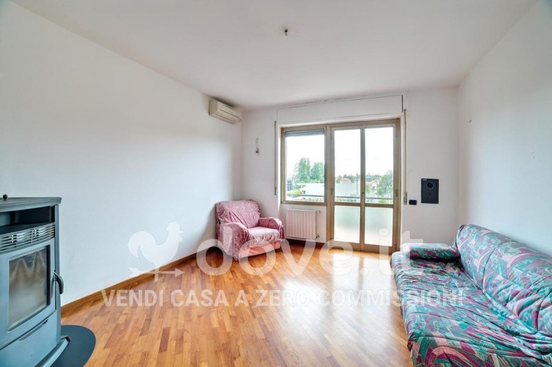 罗韦拉斯卡公寓