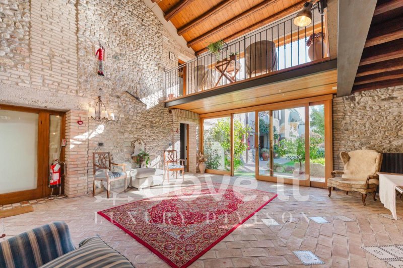 戈代加-迪圣乌巴诺别墅