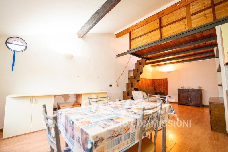 Apartamento em Impéria