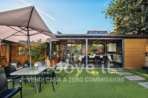 瓦雷澤独栋房屋