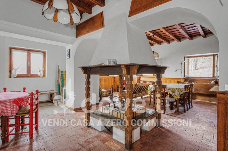 Villa a Abbadia Lariana