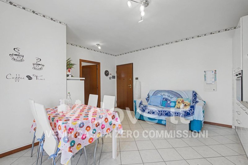 加尔达新堡公寓