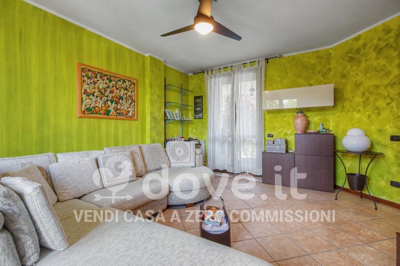 Villa a Pogliano Milanese