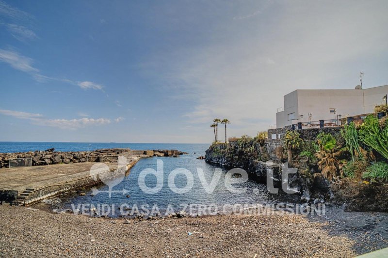 Casa independiente en Acireale