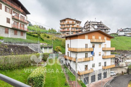Apartamento em Oltre il Colle