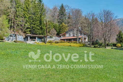 Villa a Dossena