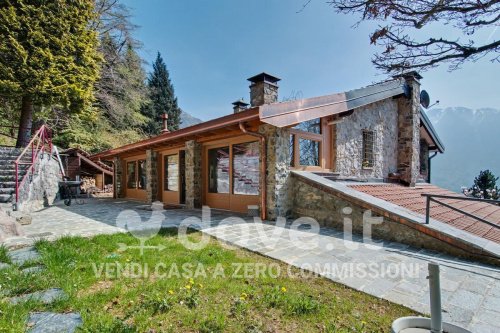 Villa à Dossena