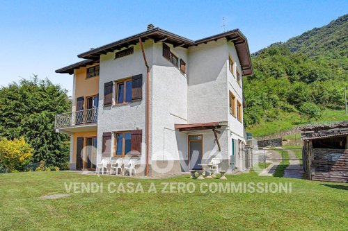 Villa à Sovere