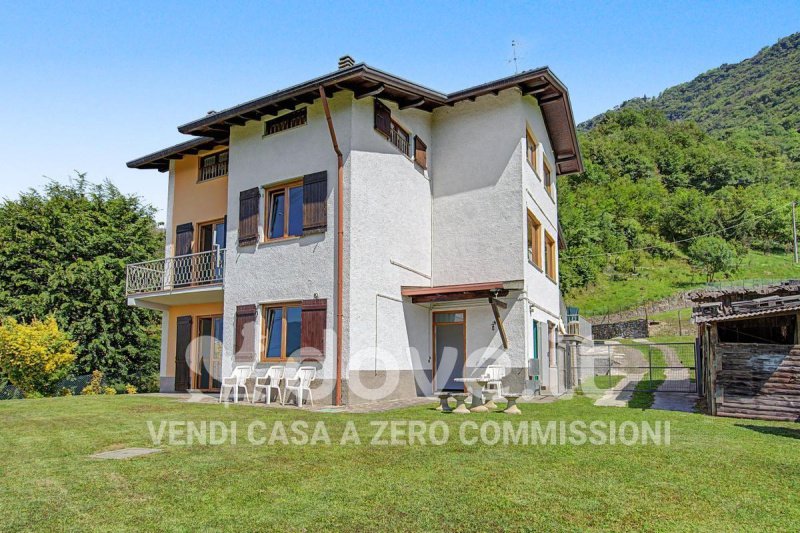 Villa à Sovere