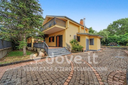 Villa in Ragalna