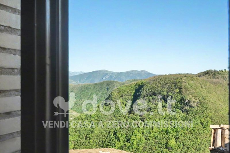 Appartement à Campello sul Clitunno
