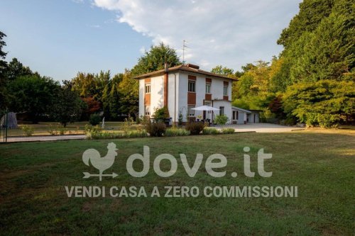 Villa in Cazzago Brabbia
