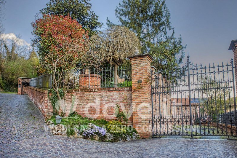 Villa en Monale