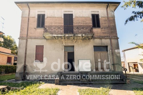 Detached house in Ostellato