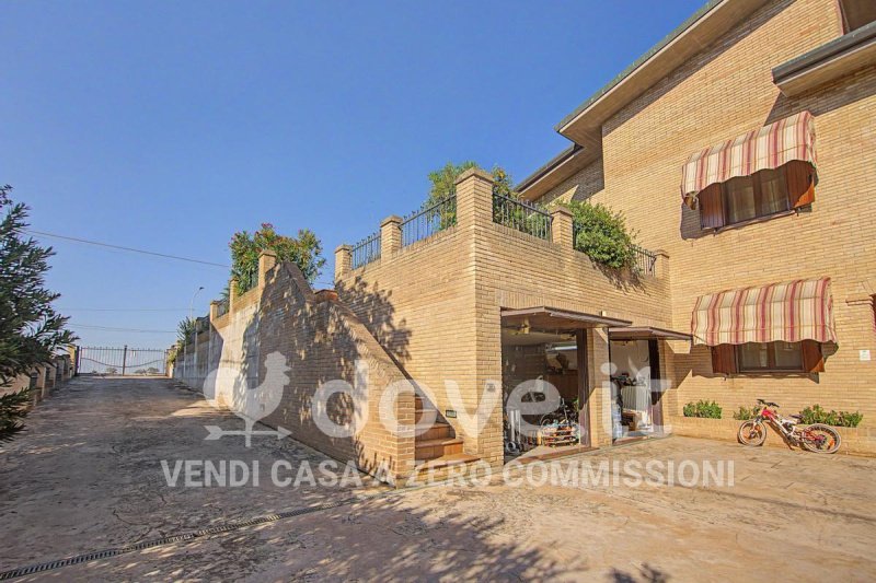 Villa a Bondeno