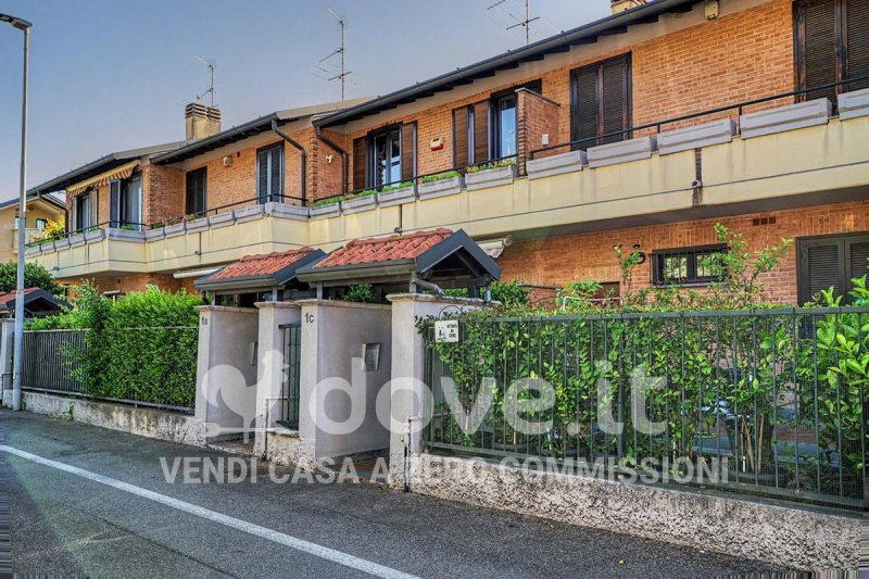 Rijtjeshuis in Cesano Maderno