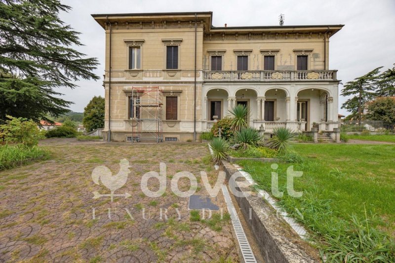 Villa in Castronno