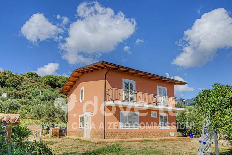 Villa in Falerna