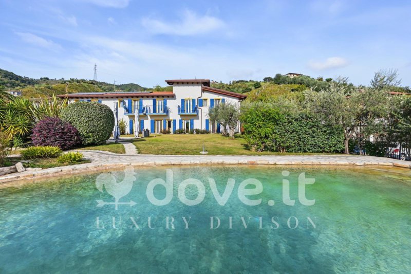 Villa in Massa