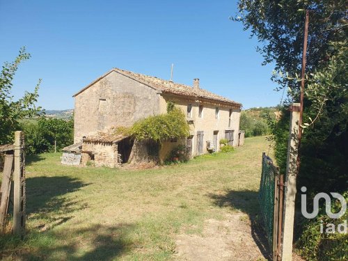Casa de campo em Osimo