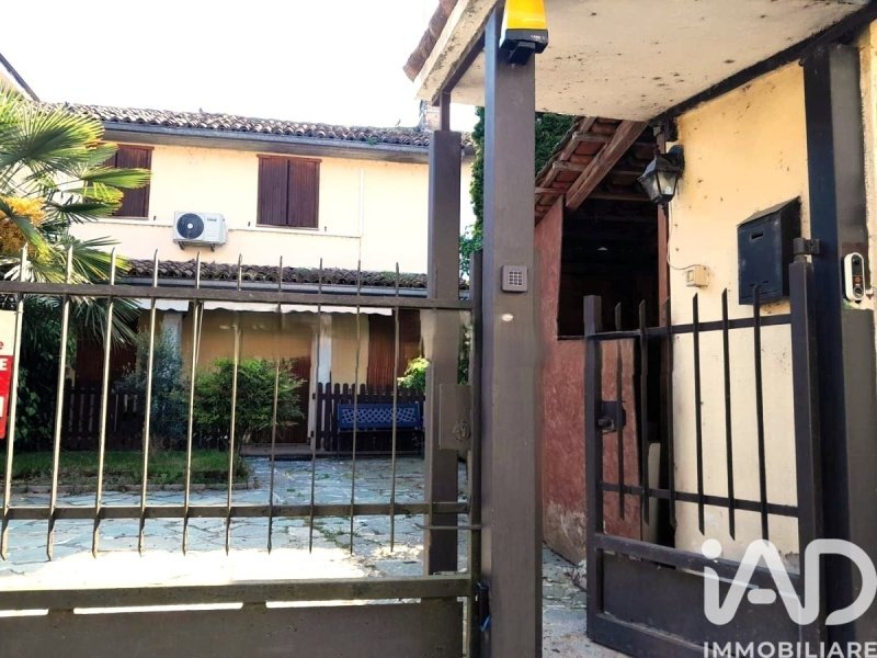 Вилла в Черньяго