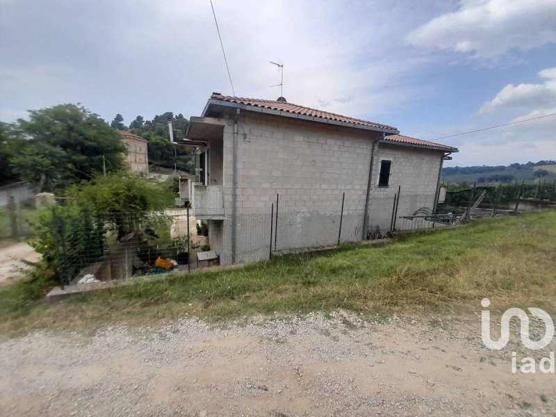 Detached house in Morro d'Oro