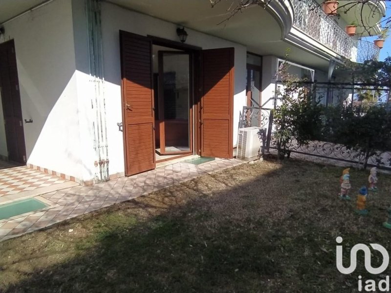 Apartamento en Roseto degli Abruzzi