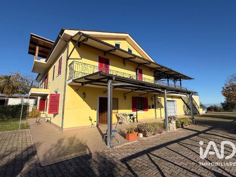 Villa in Cellino Attanasio