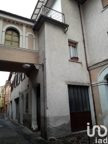 Gebouw in Gualdo Tadino