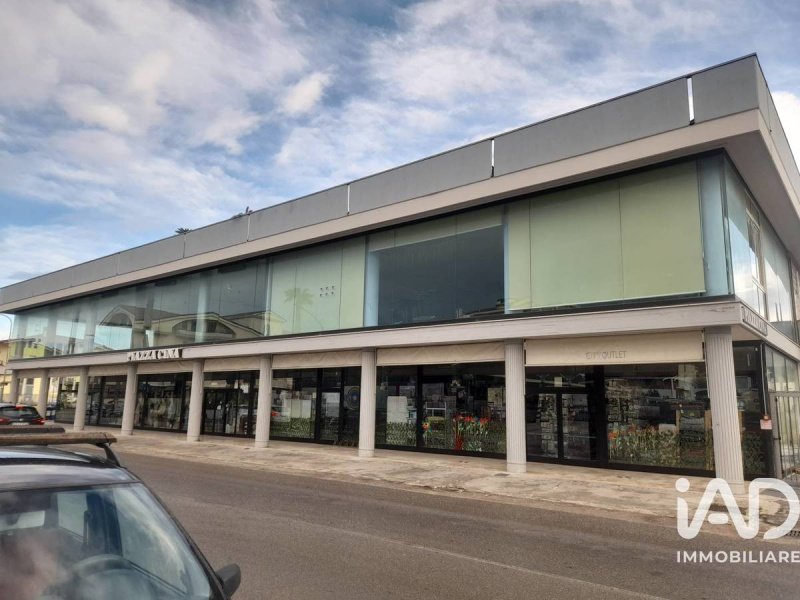 Inmueble comercial en Giulianova