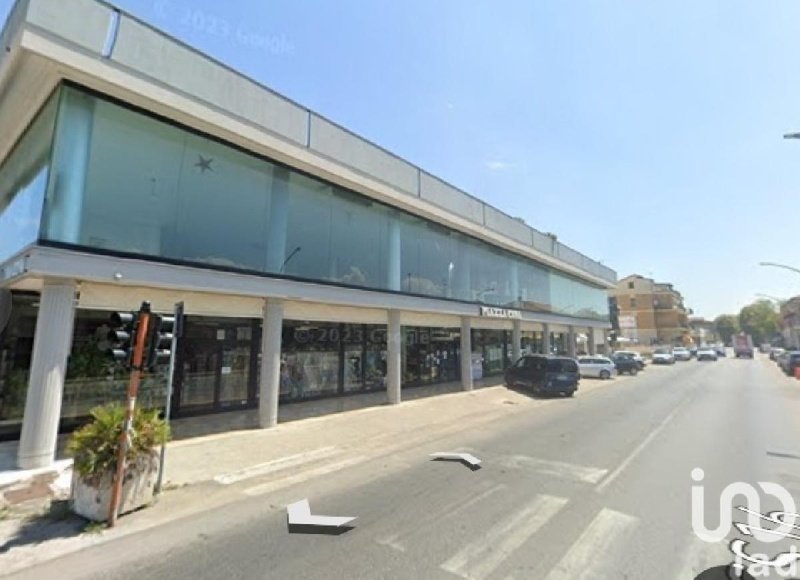 Inmueble comercial en Giulianova