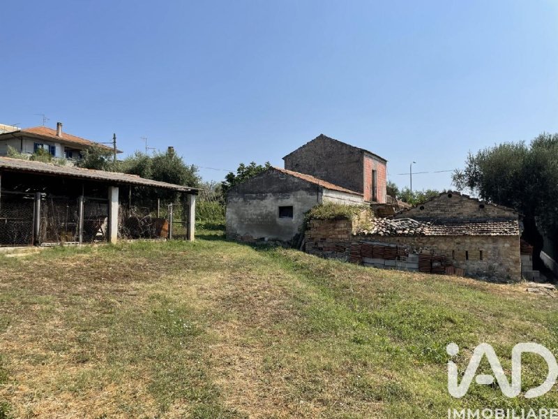 Casa de campo en Roseto degli Abruzzi