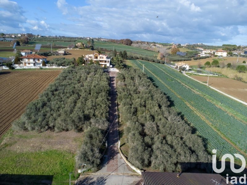 Villa a Morro d'Oro