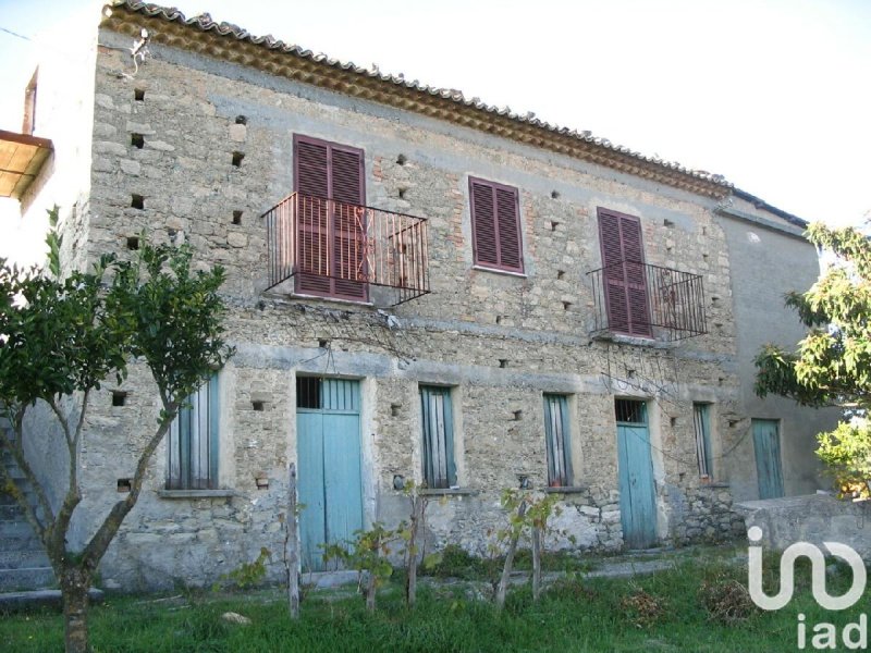 Klein huisje op het platteland in Serra d'Aiello