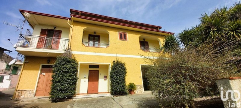 阿耶洛卡拉布罗公寓