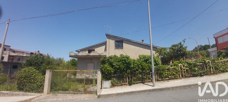 Casa indipendente a Serra d'Aiello