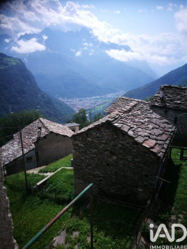 Vrijstaande woning in San Giacomo Filippo