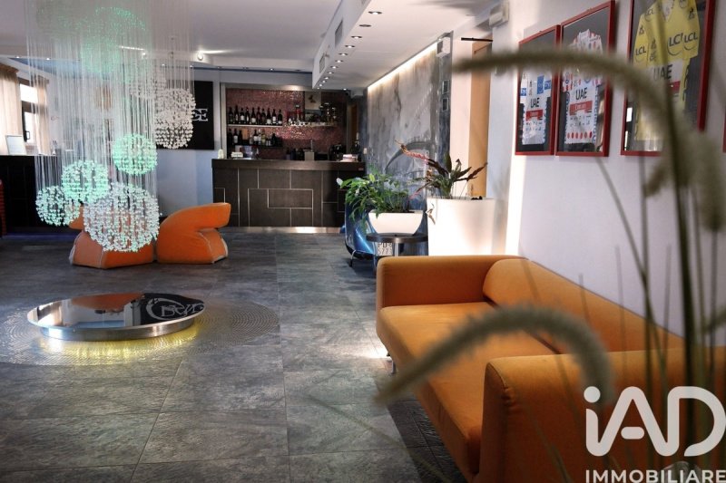 Отель в Верджате