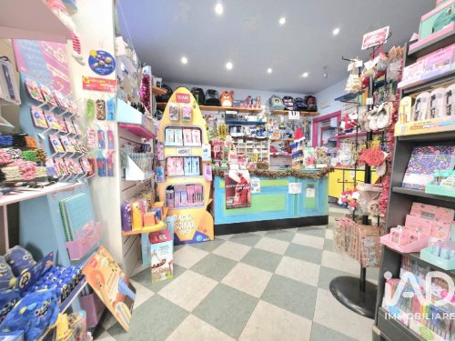 Kommersiell byggnad i Turin