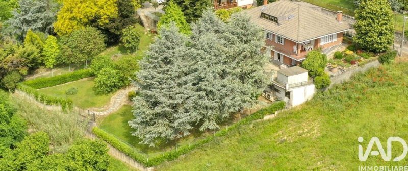 Villa a Camerano Casasco
