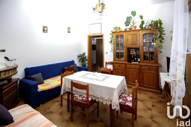 Квартира в Розето-дельи-Абруцци