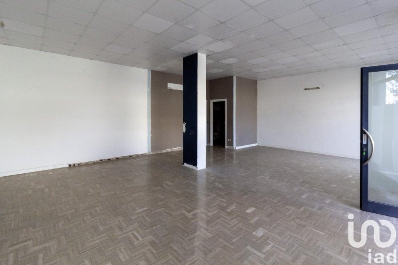 Commercial property in Giulianova